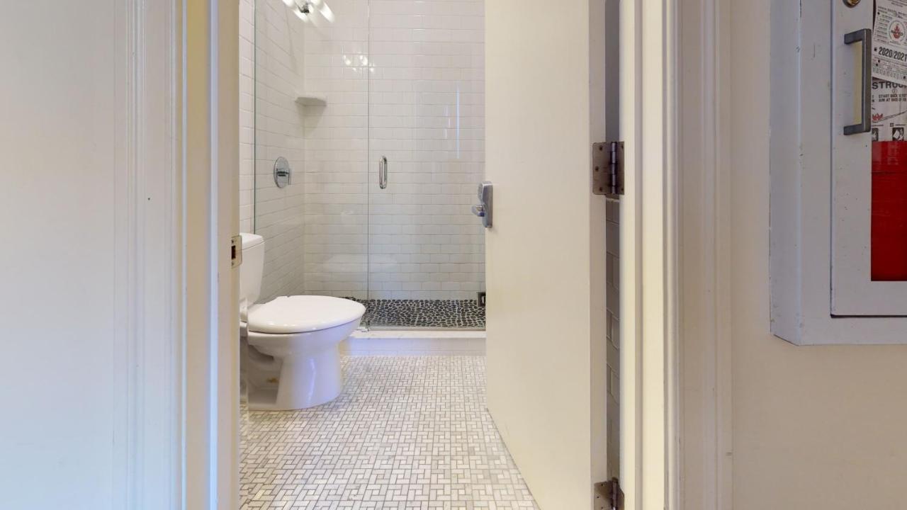 Charming Studio In Boston Brownstone, C. Ave #33 מראה חיצוני תמונה